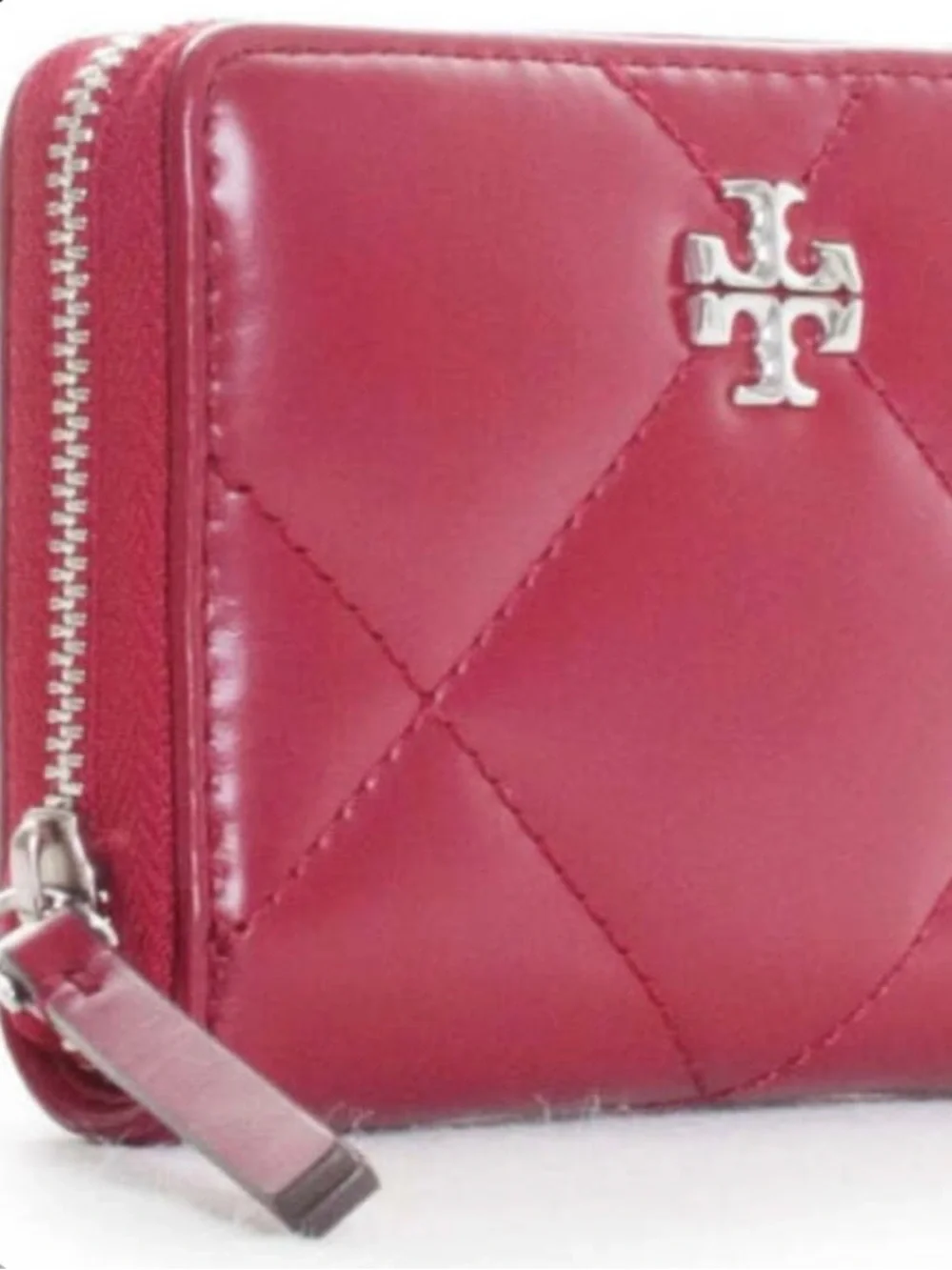 ▪️NWT Tory Burch Tory Burch Kira Diamond Quilt Zip-Around Wallet in Red